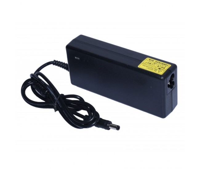 ALIMENTATOR DE LAPTOP 19V-4,74A / DC 5,5X2,5MM